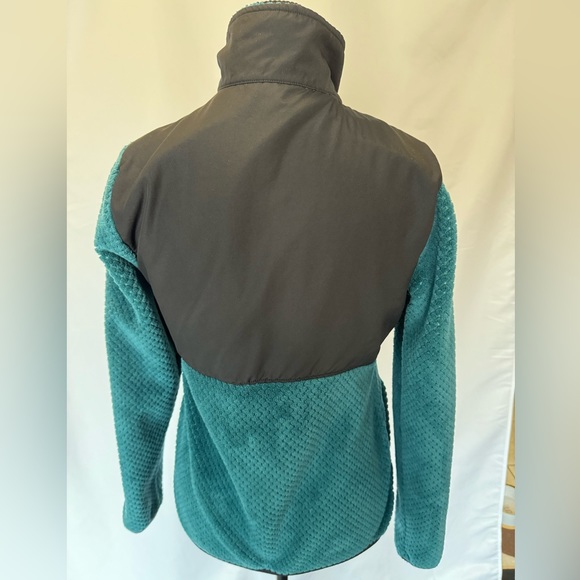 NWOT Fila green Zipup sweater - Picture 5 of 7